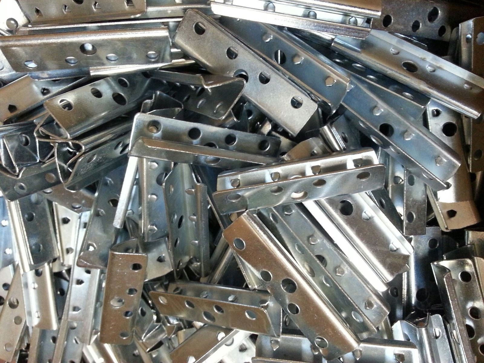 Upholstery 2" wide Rubber Webbing Clips for Rubber or Elasbelt Webbing