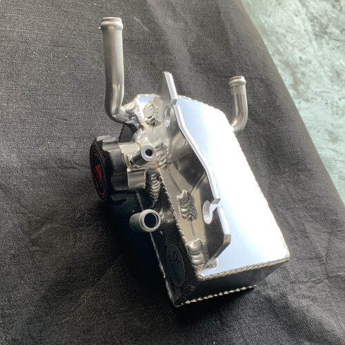 Aluminum Coolant Expansion Tank For Subaru 2008-2014 WRX 2005-2009 Legacy GT