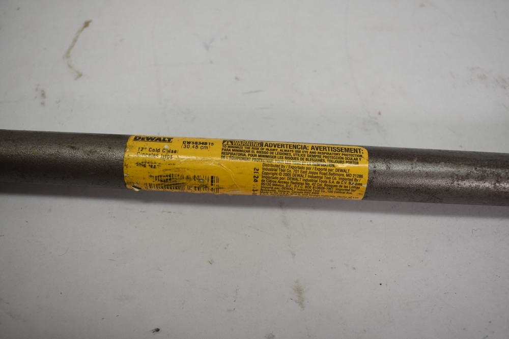 DeWalt DW5950B15 12" × 3/4" Hex End Bull Point Chisel Bit