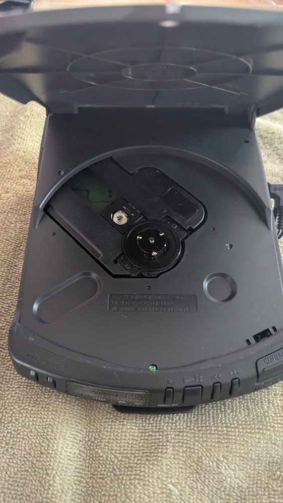 Sony CD-ROM Discman wıth Case