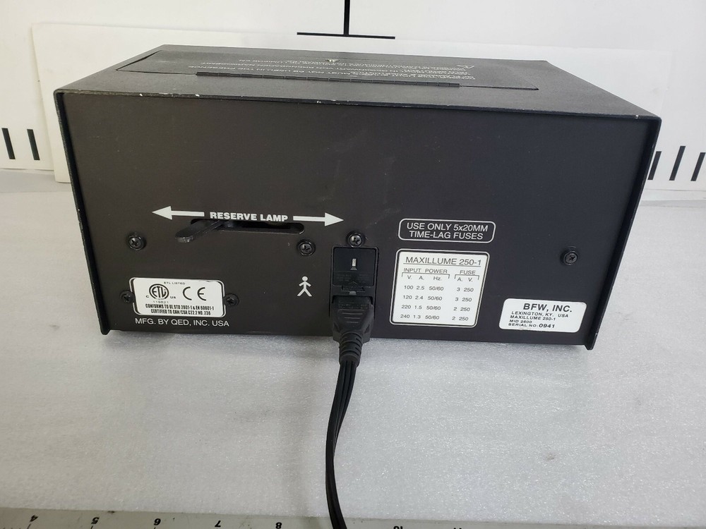BFW maxillume 250-1 Fiber Optic Light Source