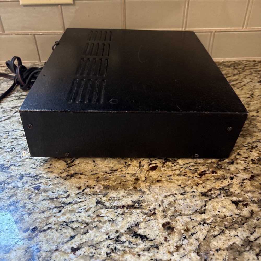 Bogen C-35 Challenger Solid State Amplifier. No Power Parts Only