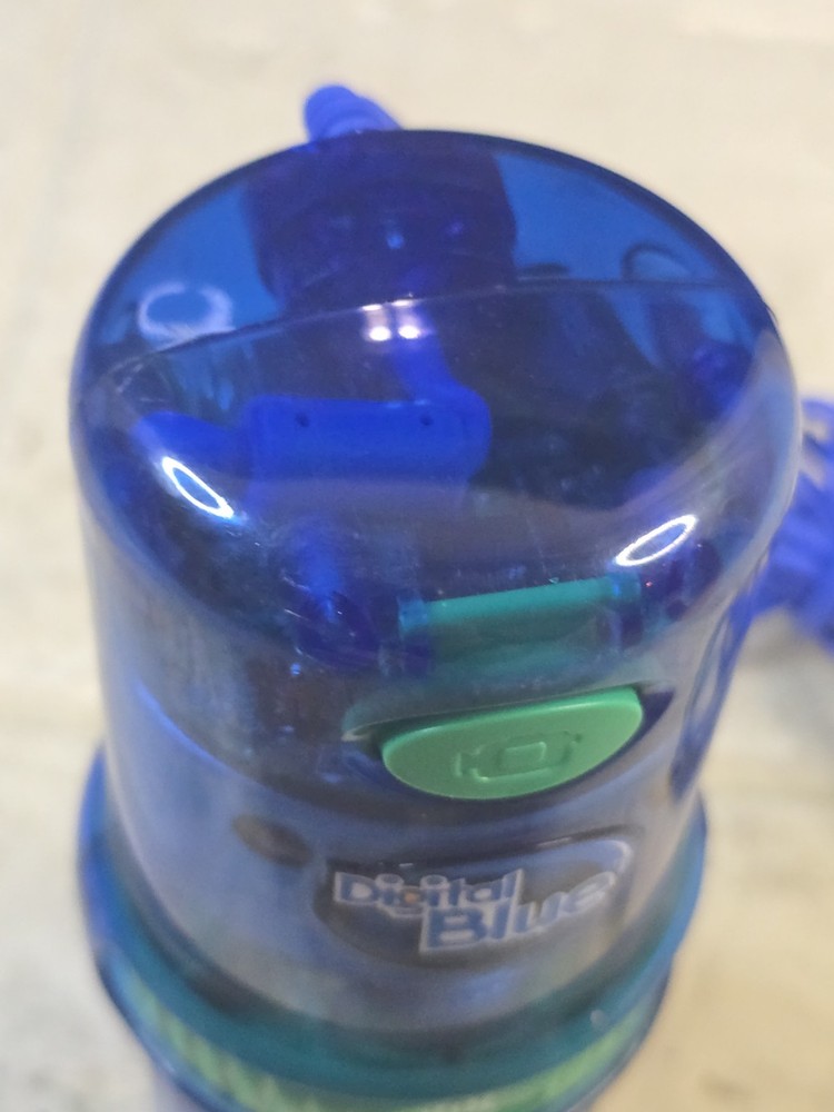 Intel Play QX3 Computer Microscope - No Base No CD No Manual