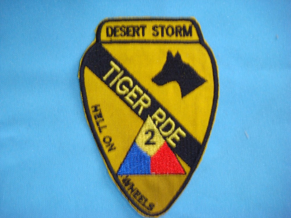 DESERT STORM US 2nd ARMORED DIVISION 2nd BRIGADE HELL ON WHEELS PATCH
