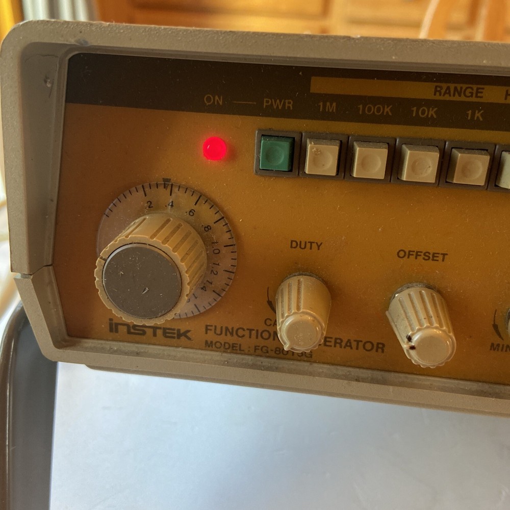 GW Instek FG-8015G Analog Function Generator Untested Powers Up #J