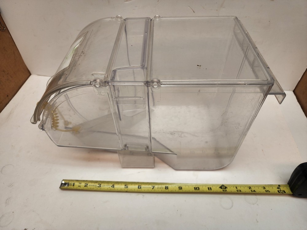 Radeus Systems Model 9" x 13" Bulk Dispenser with scoop
