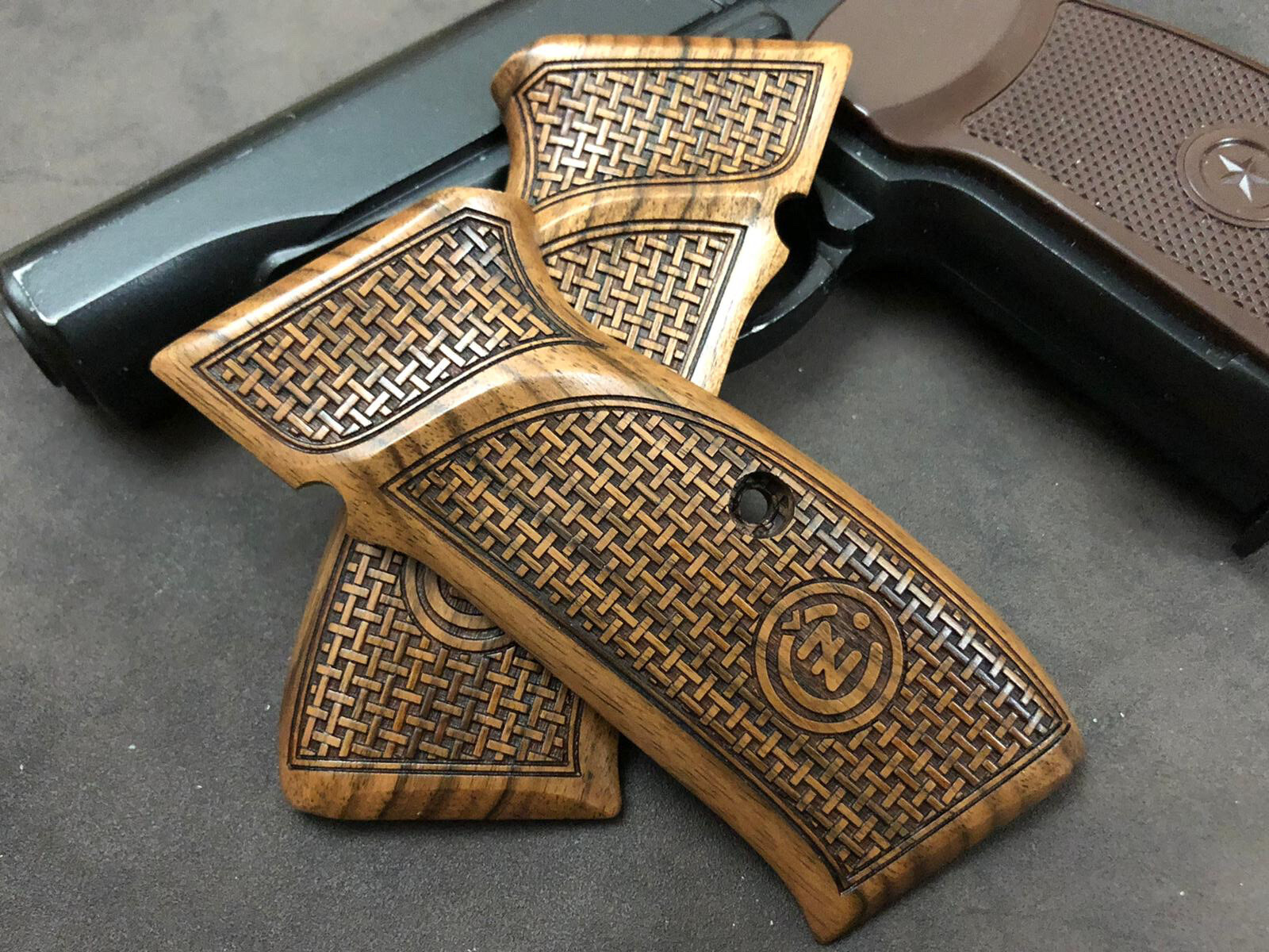CZ 75, CZ 75 B, CZ 75 SP-01 Wood Grips. Turkish Walnut Wood Basket Weave Pattern