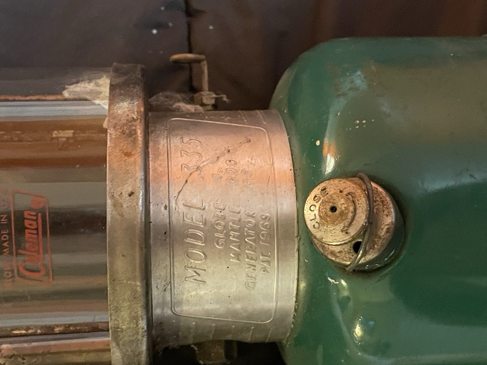 1975 COLMAN LANTERN MODEL 335 MADE IN CANADA