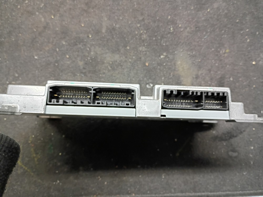 Genuine Mopar Amplifier 68628456AB