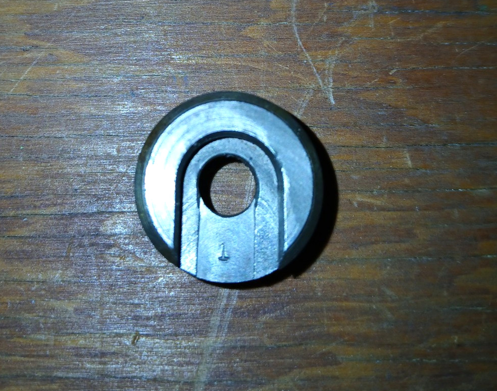 CH #408 Universal Shell Head Holder in Original Box - Used