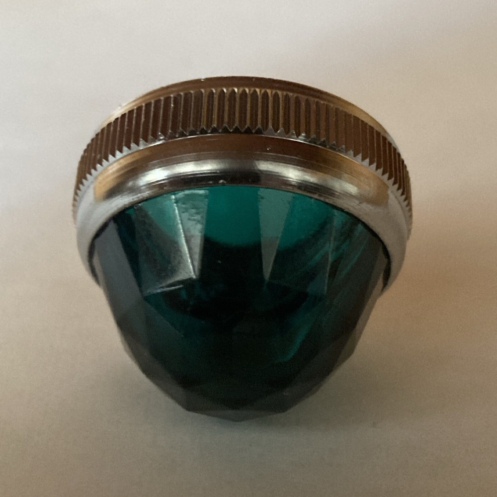 Dialco/ Dialight 080-1332-303 Green Lens