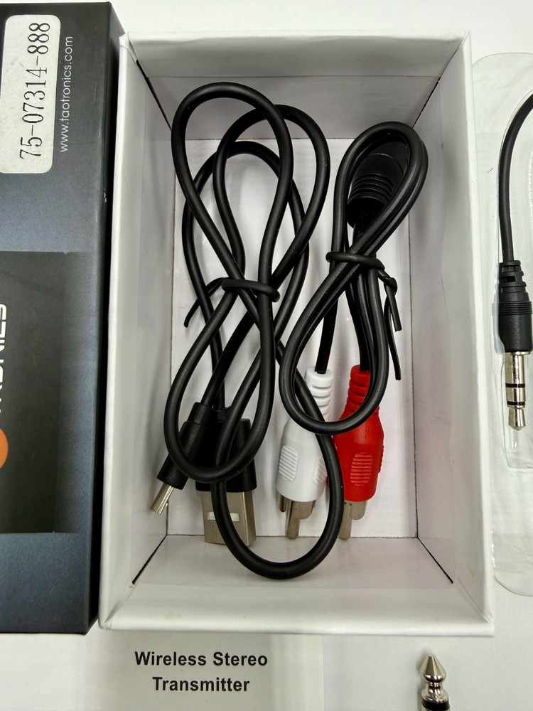 TaoTronics TT-BA01 Wireless Portable Bluetooth Stereo Transmitter