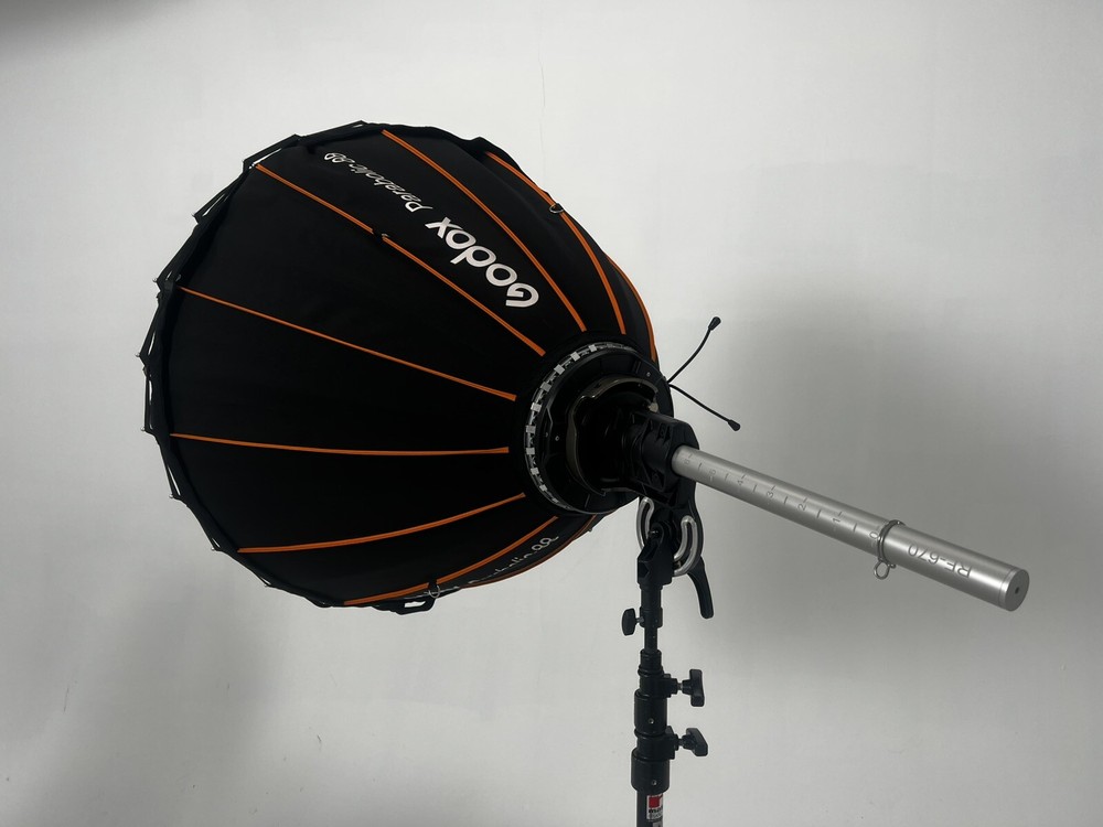 Godox Parabolic 158
