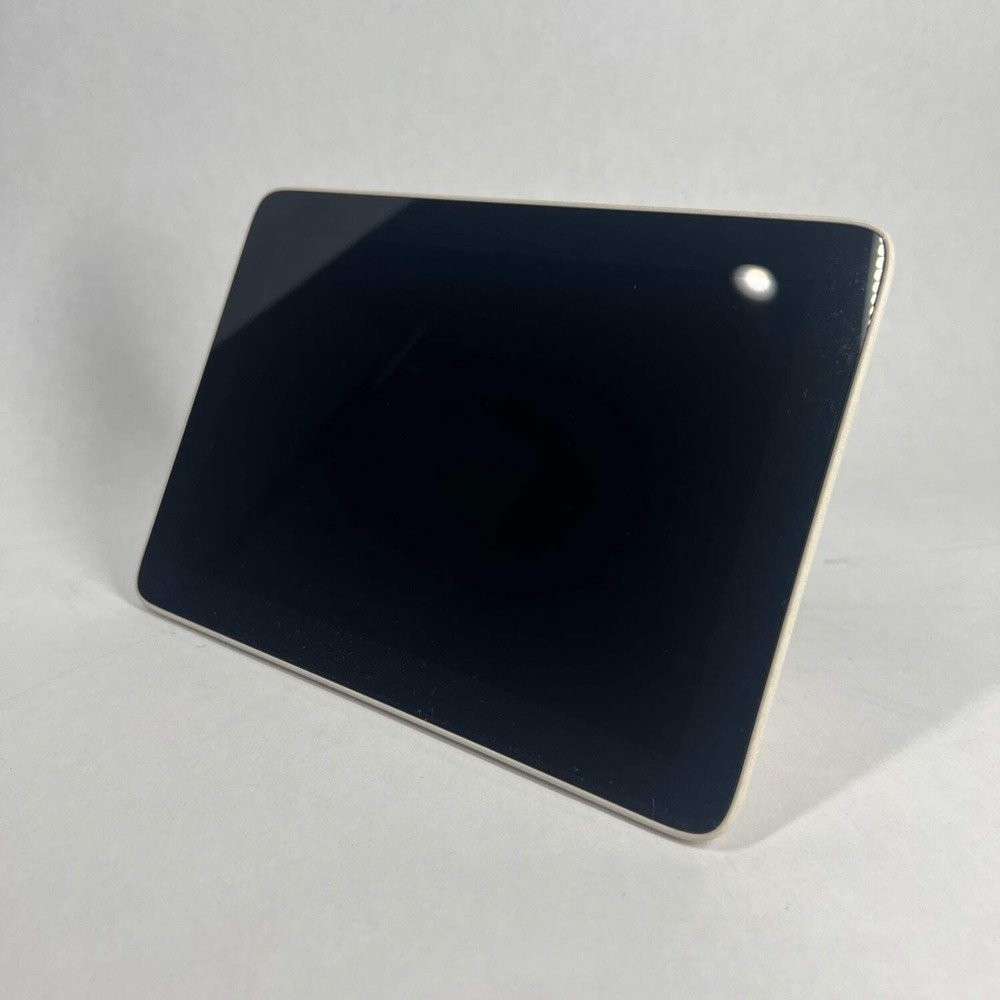 Poly Studio X30 Sound Bar P018