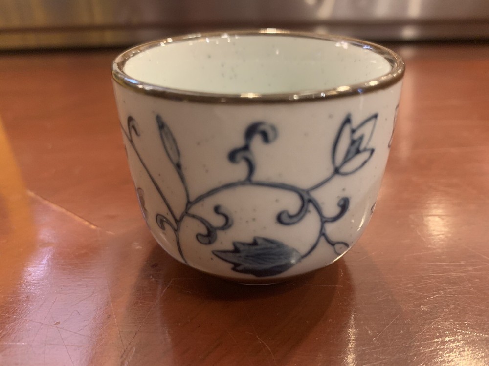 Chinese tea cup set with towel