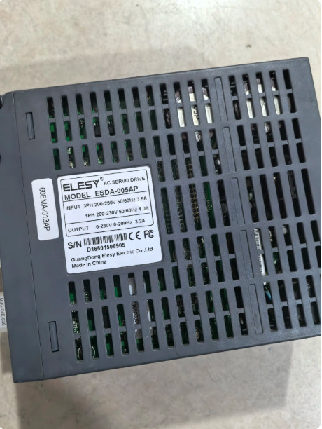 1Pcs Used ELESY servo driver ESDA-005AP