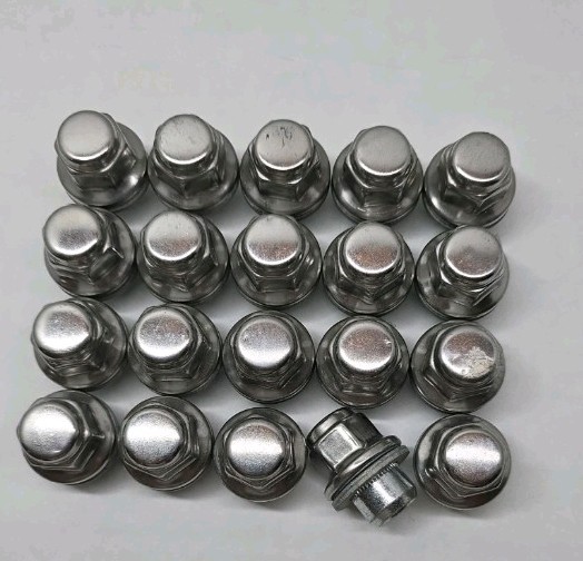 20 GENUINE OEM TOYOTA LEXUS SCION CHROME ALLOY WHEEL LUG NUTS  90942-A1009 20PCS