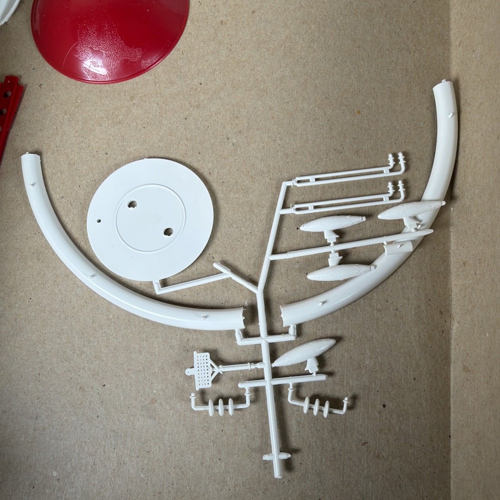 Lindberg Star Probe Space Base 1976 Model Kit #1148