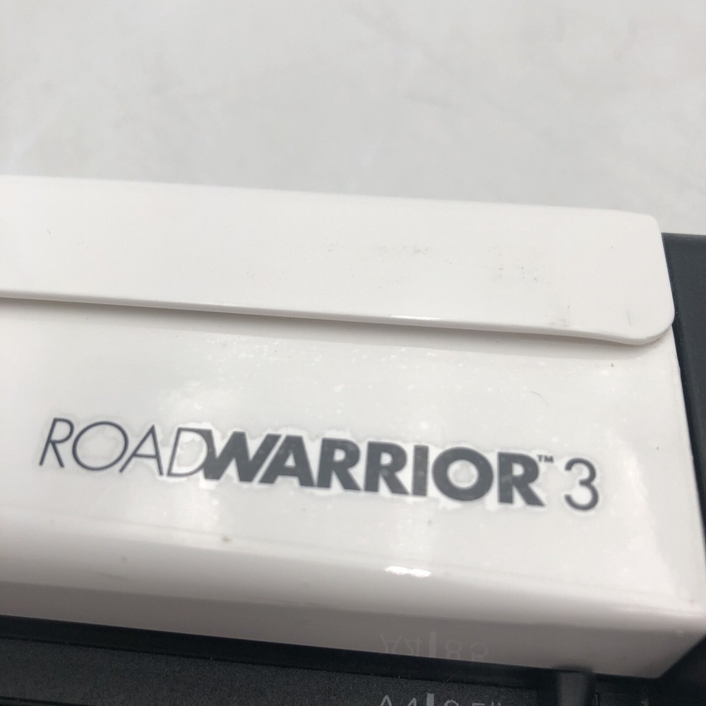 USED Visioneer RoadWarrior 3 Simplex Mobile Document Scanner POWERS ON READ E