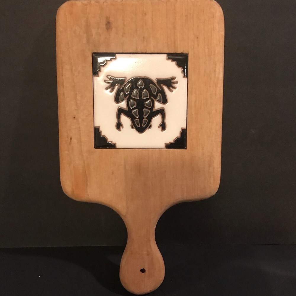 Ruis Wood Frog Tile Insert