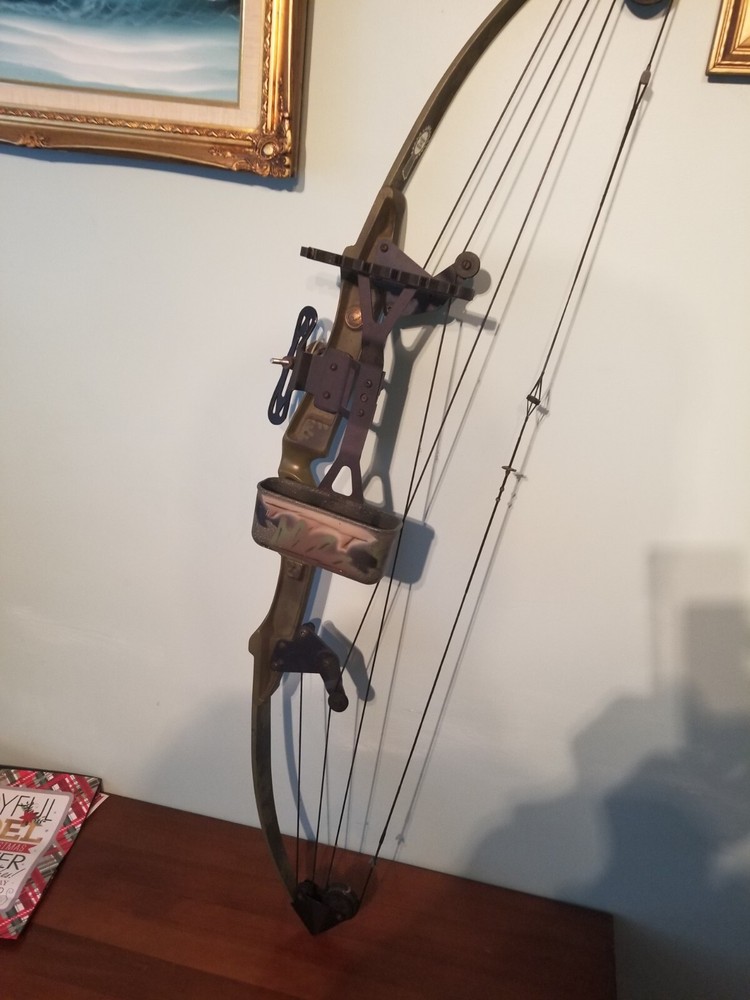 Vintage BEAR Archery Compound Bow Polar Ltd 39" String Length. Left Hand