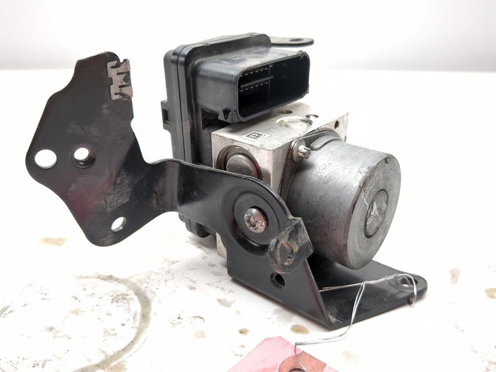 22-25 Harley FXLRST Low Rider ST ABS Control Module Pump