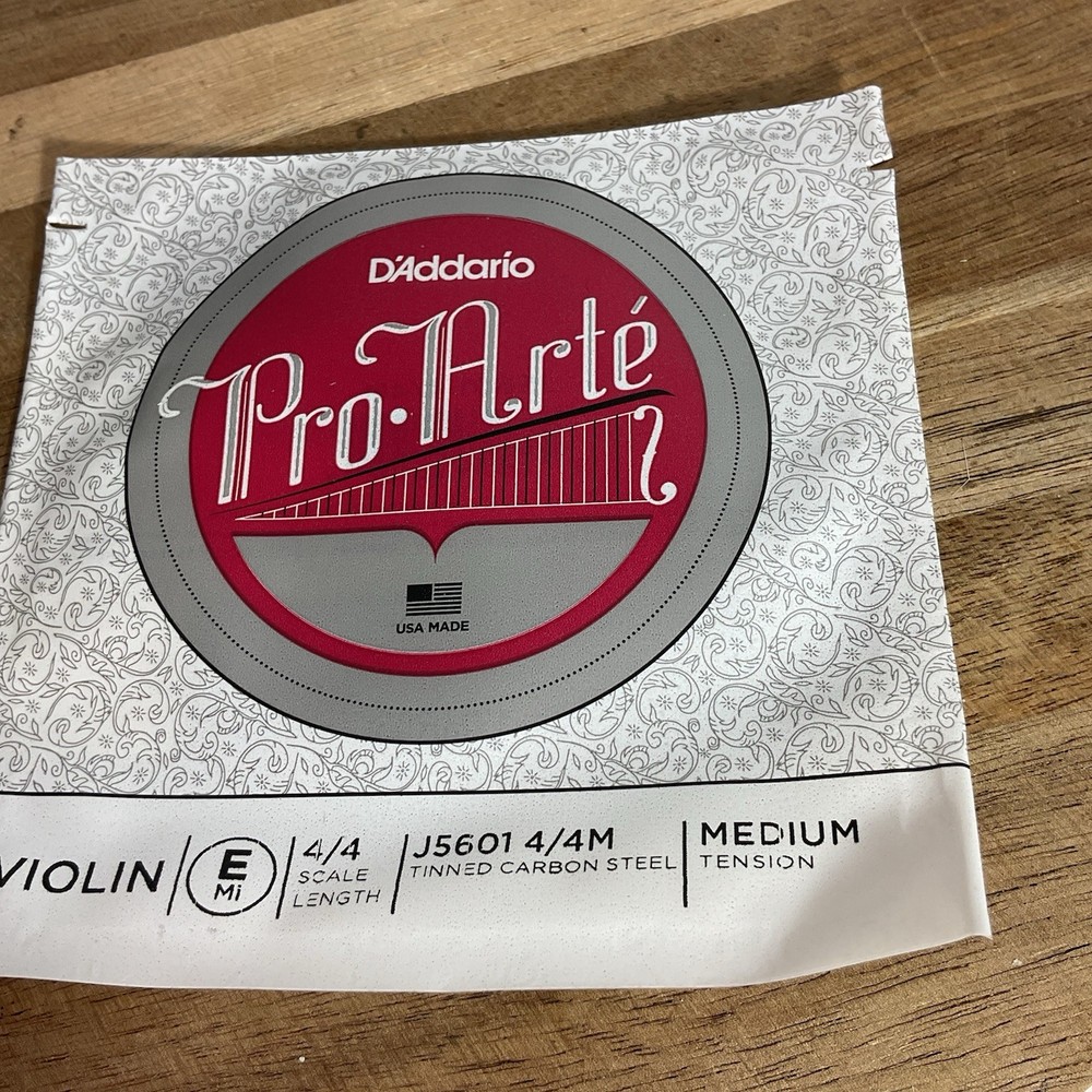 D’Addario Pro Arte Violin E String Medium 4/4 New (PG)