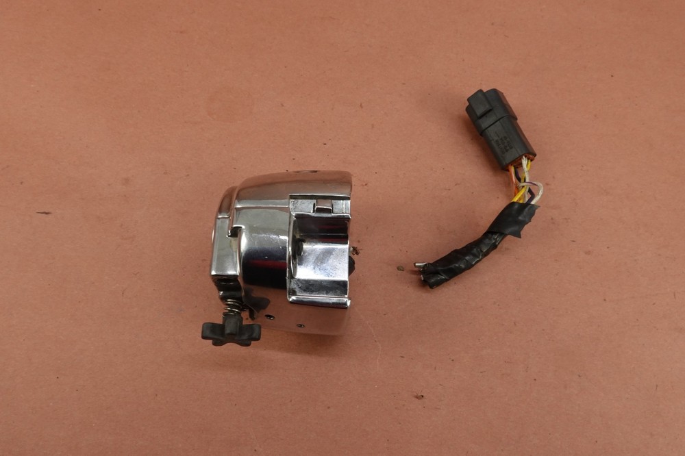 2000-2006 Harley Davidson FLSTFI Fat Boy RIGHT CONTROL START STOP SWITCH