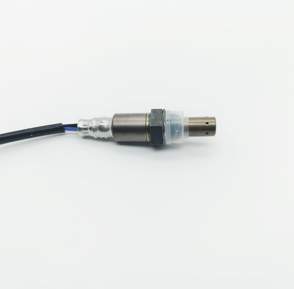 1PC Automobile oxygen sensor 89465-06240