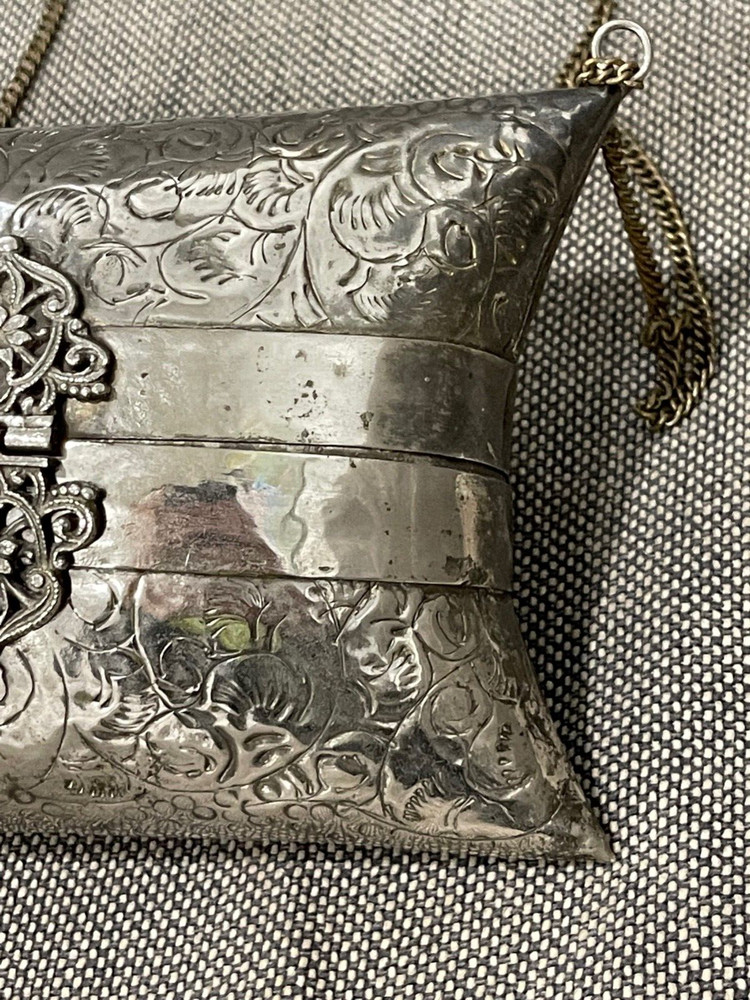 Vintage Antique Silver Played Coin Purse / Pillow Purse w/ Scrolling Design