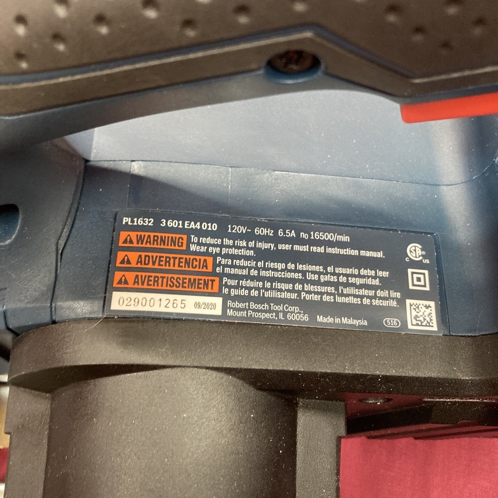 Bosch Handheld Planer PL1632 ( Slightly Used ) Very Clean.
