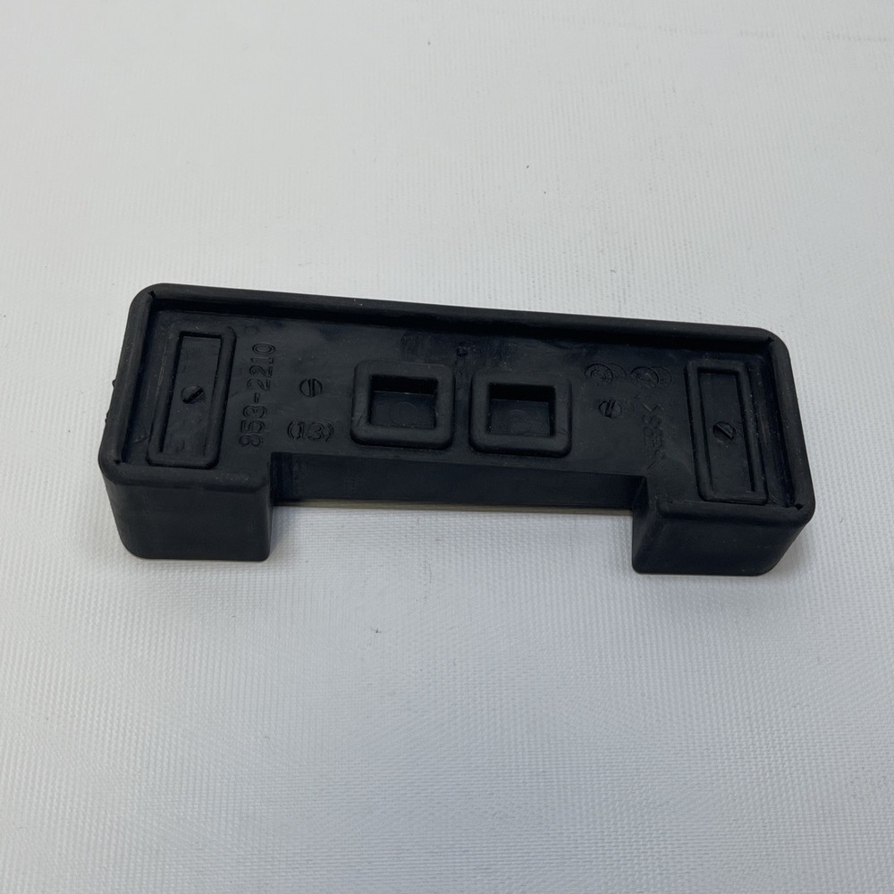 Thule Traverse Fit-Kit Replacement Rubber Pad Thule Replacement Pad #386