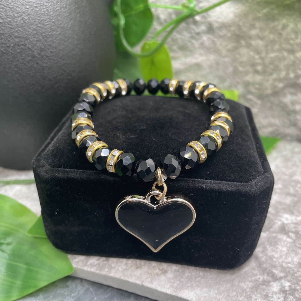 Handmade Beaded Stackable 6.75" Plus Stretch Bracelet New Heart Black A1419