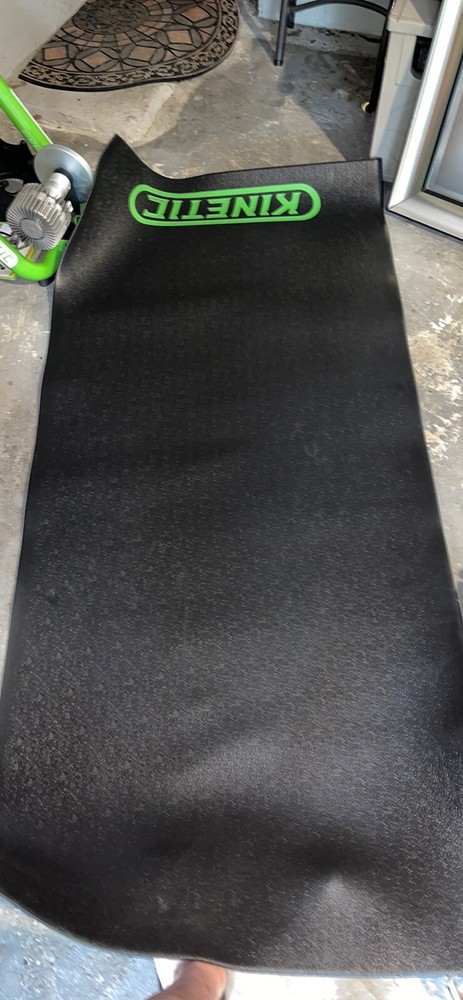 Kinetic Fluid Trainer Road Machine