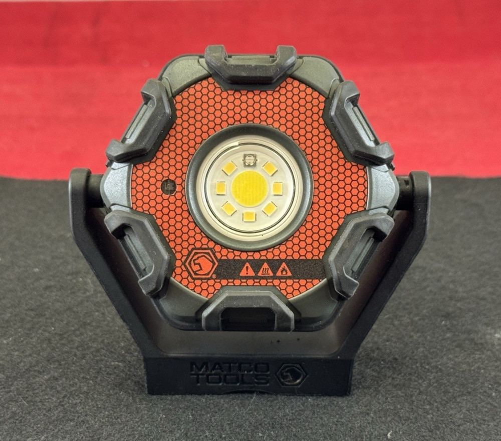 Matco Tools Mini Handheld Rechargeable Floodlight MWLMFLO3