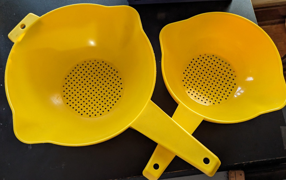 2 Tupperware Yellow Colanders 1 Quart (small) 2 Quart (large) Strainers Exc Cond