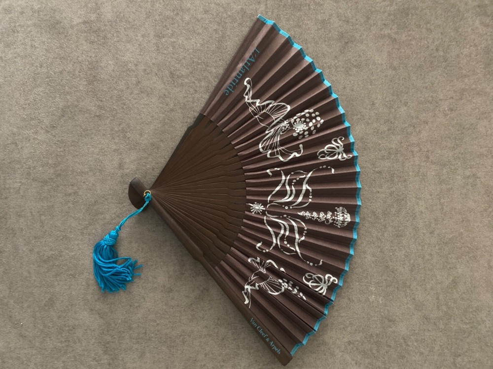 van cleef & arpels hand fan