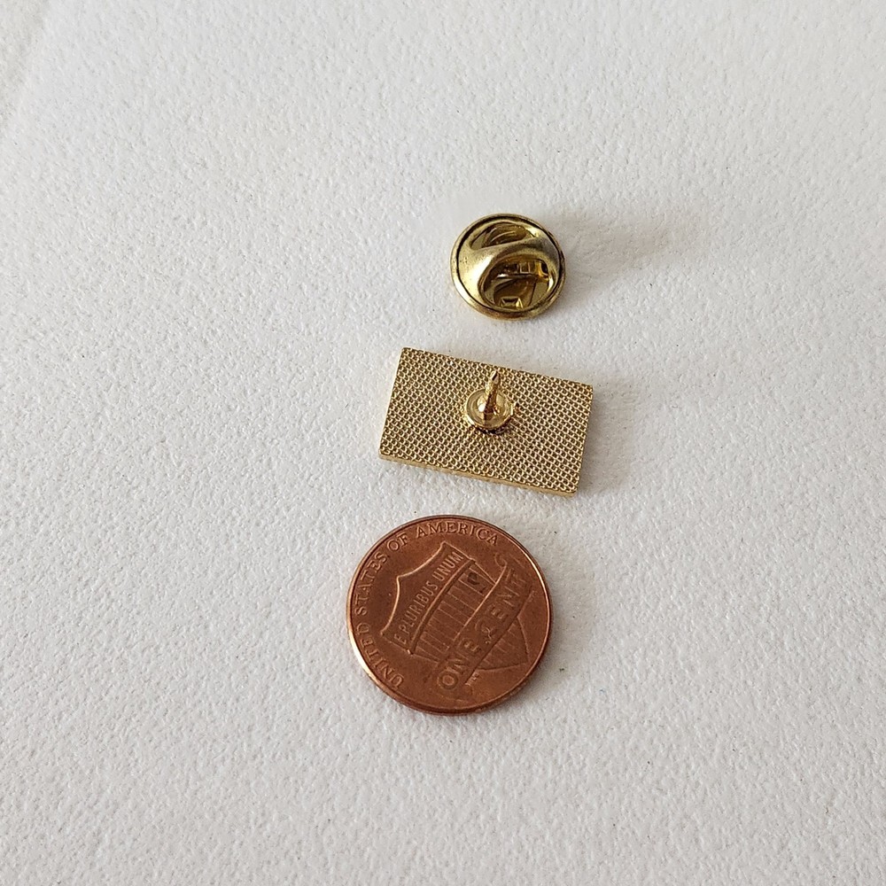 Lexis-Nexis Lexis Nexis Lapel Pin Data Analytics