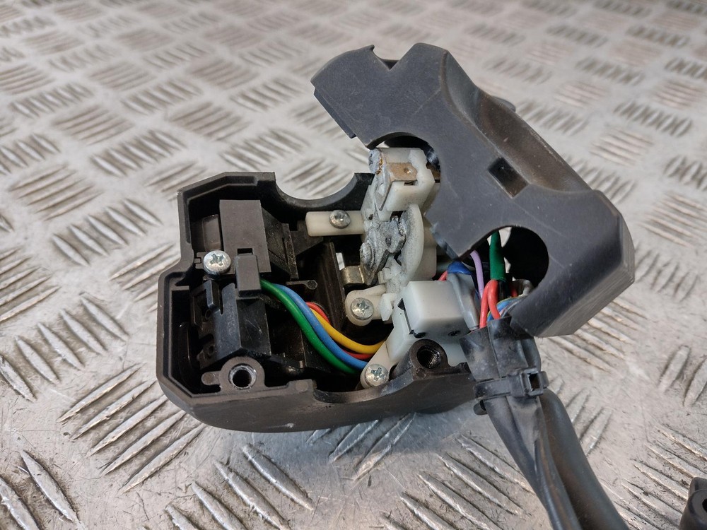 2014-2015 TRIUMPH TROPHY Left Hand Switch Gear