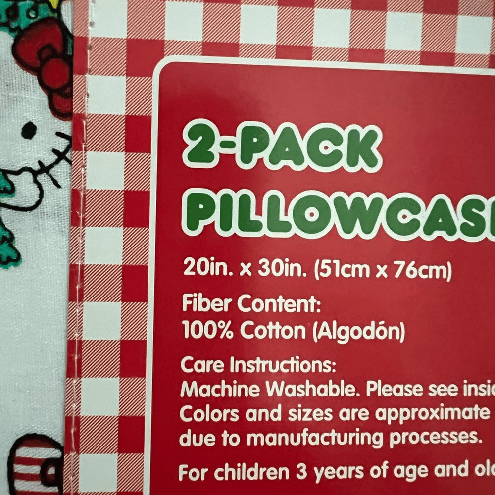 Hello Kitty Christmas Wreath 2-Pack Pillowcases
