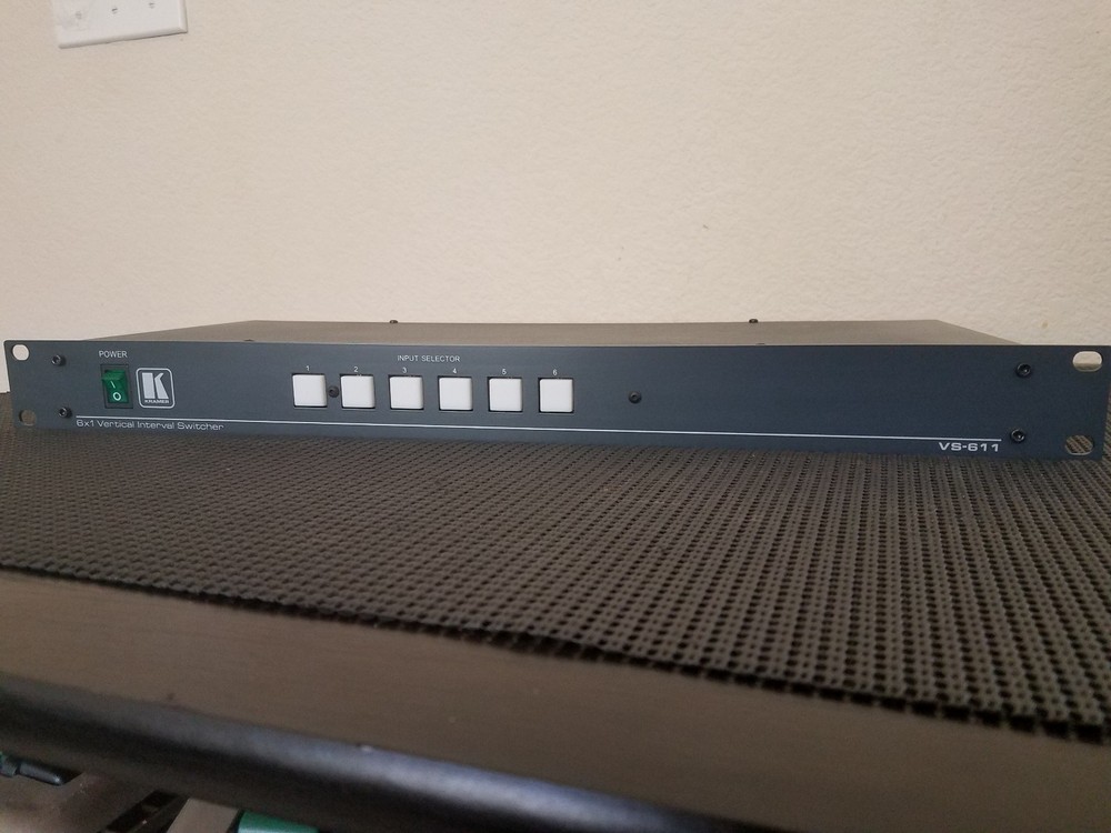 Kramer VS-611 Vertical Interval Switcher 6x1 Composite Video Balanced Stereo