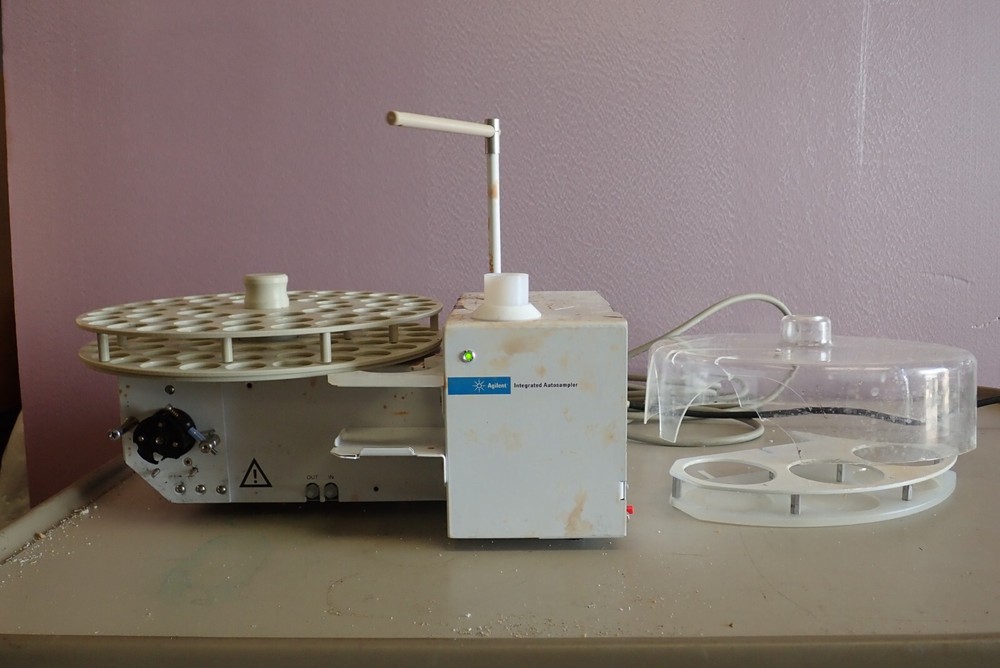 Agilent Technologies G136B Integrated Autosampler