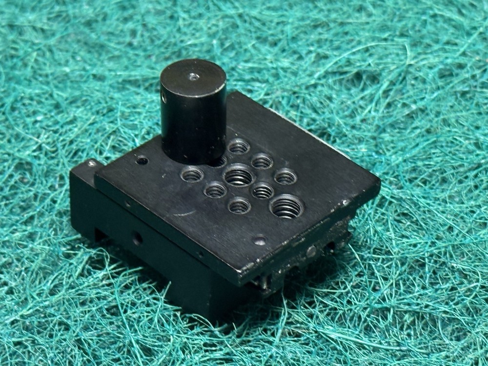 Newport 9065 Manual Linear Stage