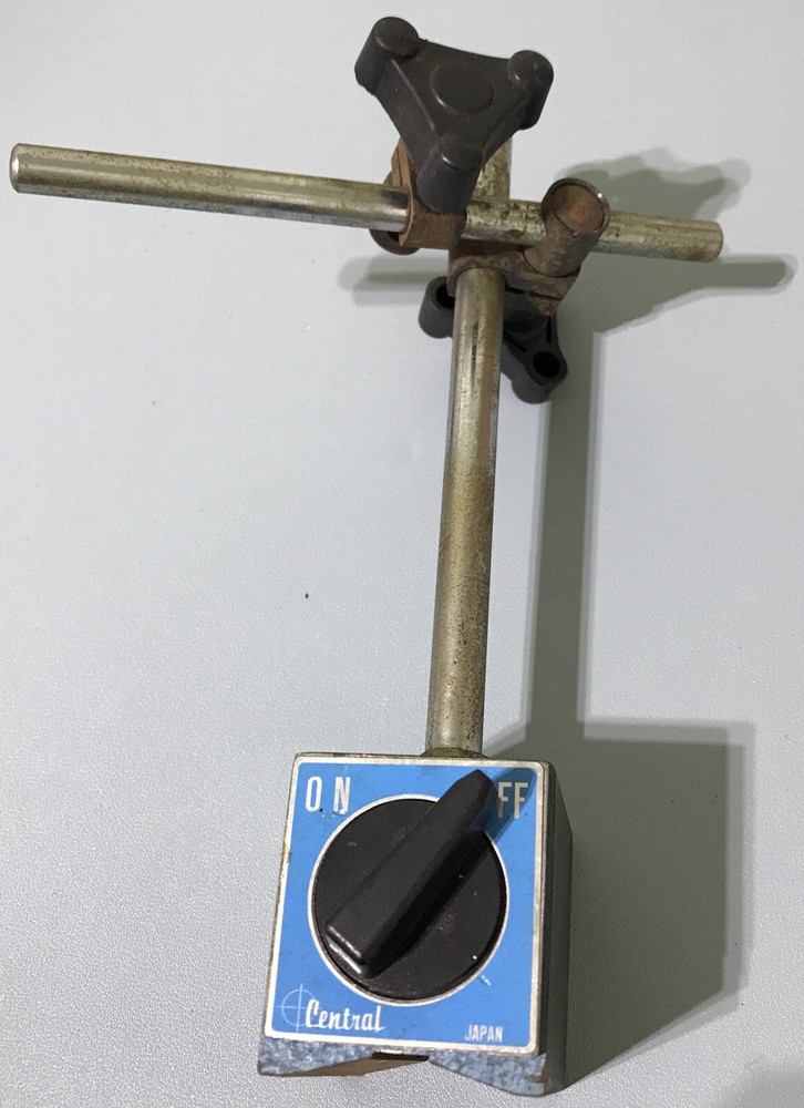 Central Tools Magnetic Base w On/Off Switch