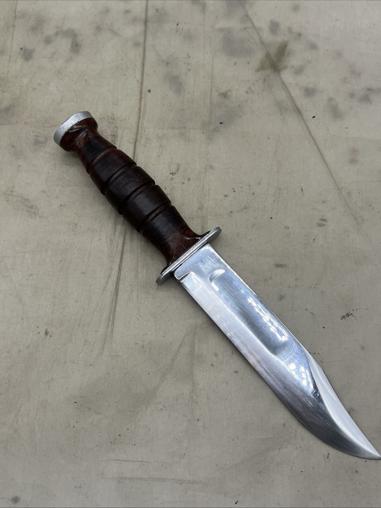 WW2 US Kabar Commando Fighting Knife With Leather Sheath (FF607