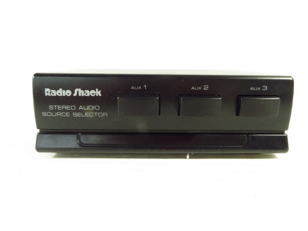 Radio Shack 42-2112 Stereo Audio Source Selector 3 Inputs