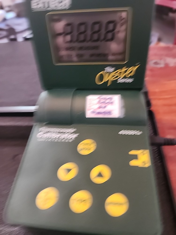 EXTECH Instruments The Oyster 433201A Microprocessor Thermocouple Calibrator