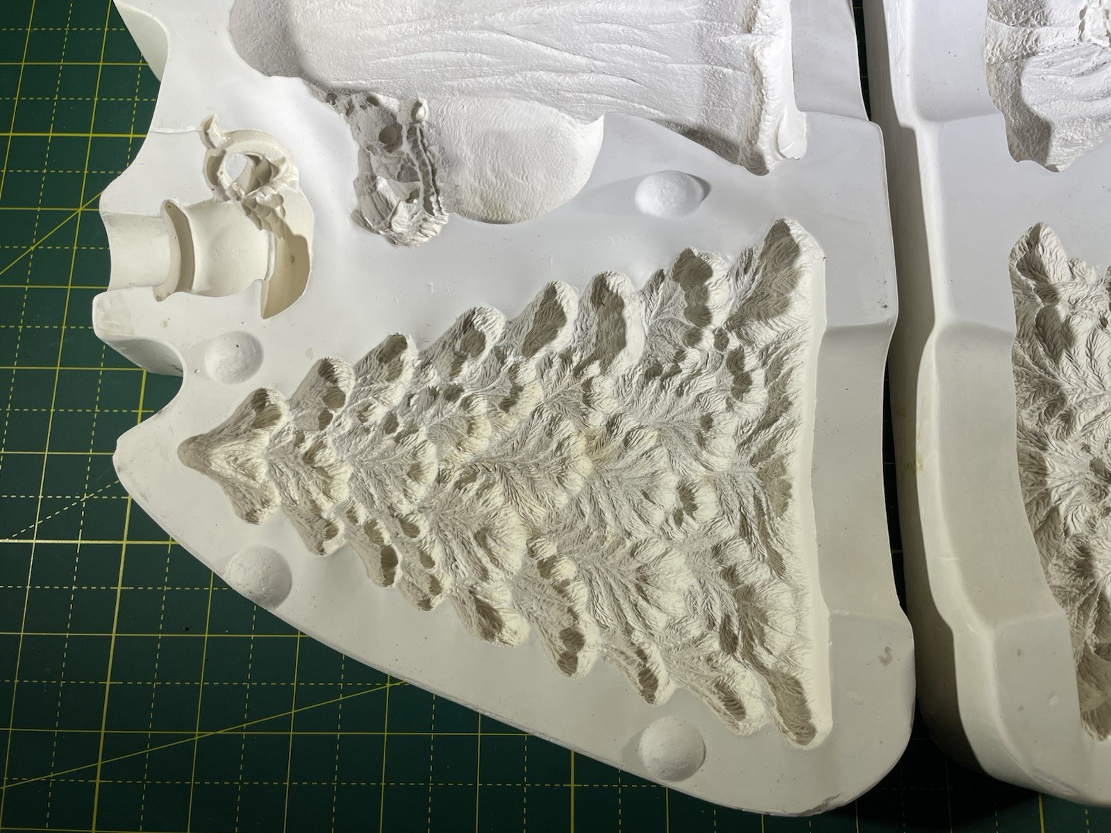 Nowell's NM-1752 Christmas Tree Santa Wreath Candle & Stand Ceramic Slip Mold