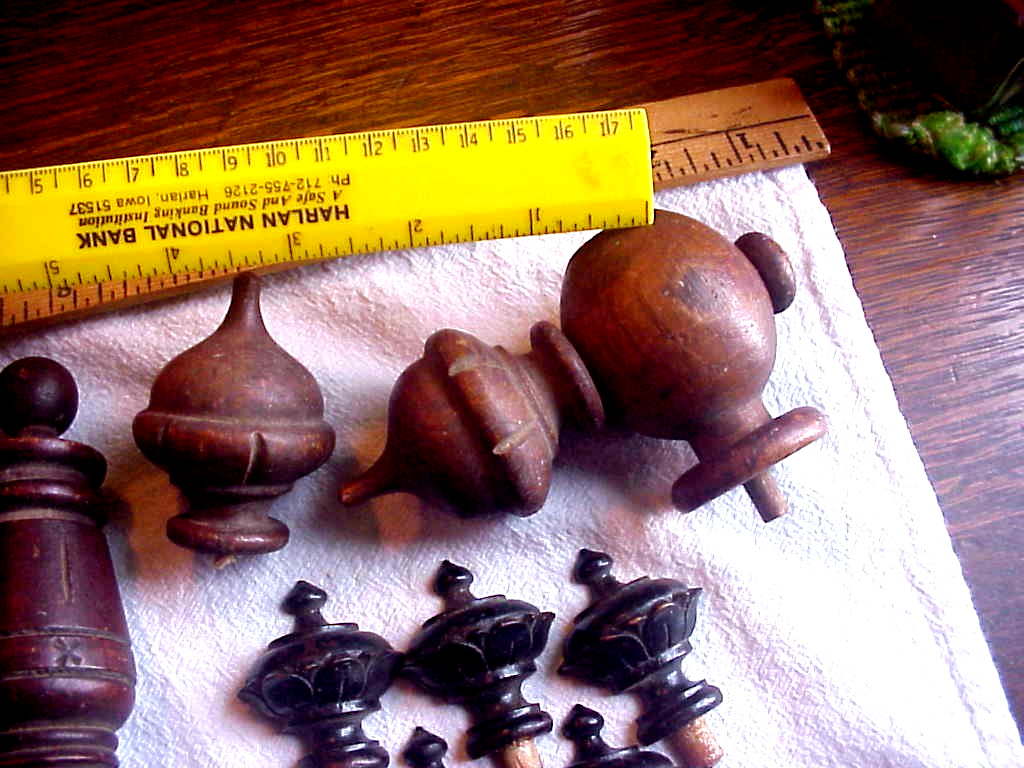 LOT OF 60+ ANTIQUE WOOD DOOR STOPS FINIAL TURNED ARCHECTURE ACCENTS HOME DECOR