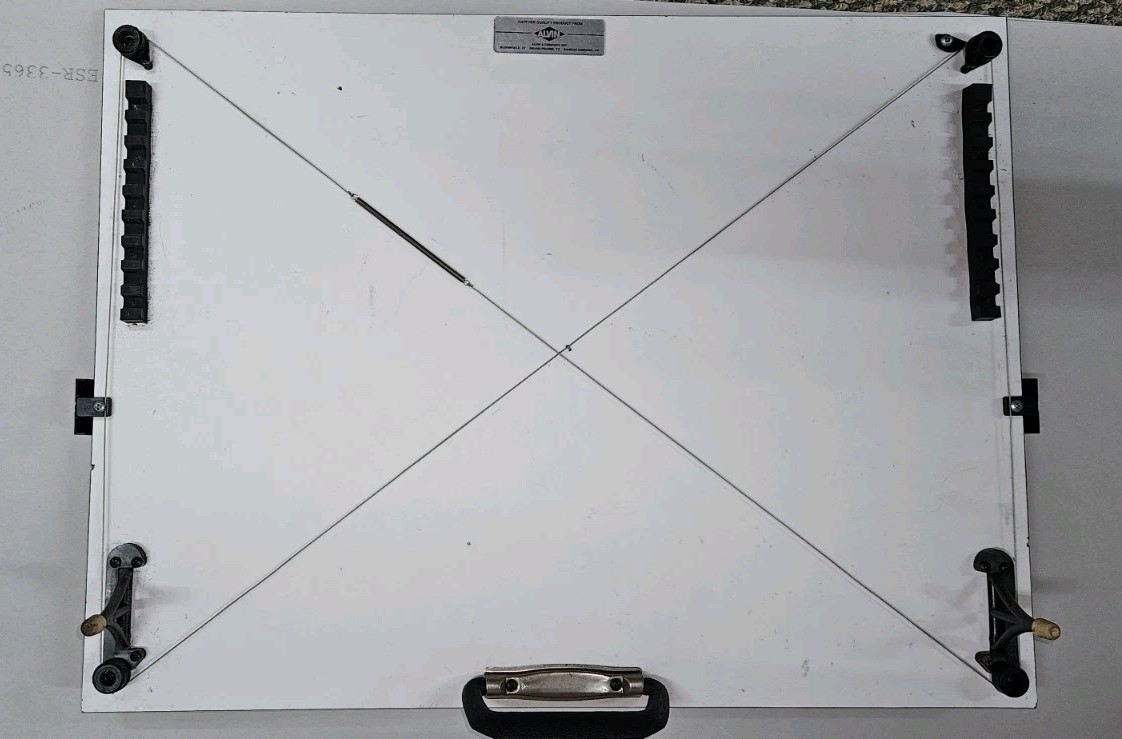 ALVIN Portable Drawing / Drafting Board 24x 18. Chip In Bottom Corner